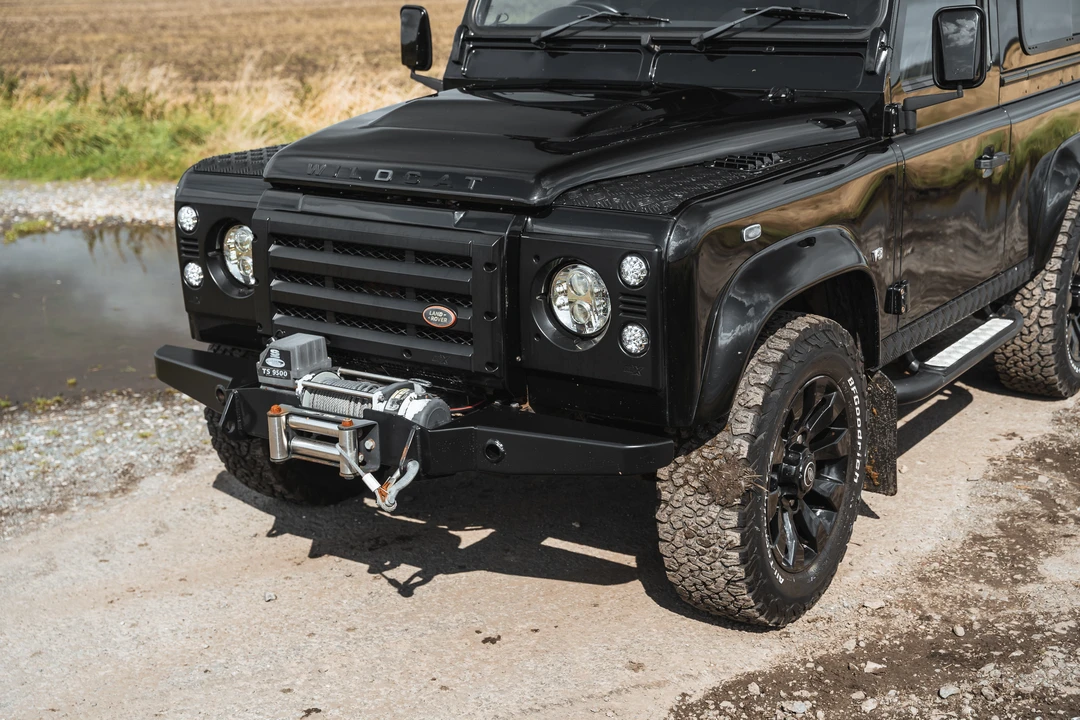 2015 Land Rover Defender 90 - Image 13 of 31