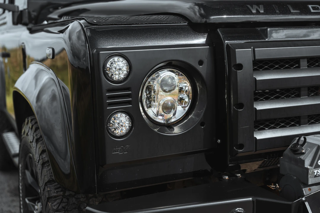 2015 Land Rover Defender 90 - Image 18 of 31