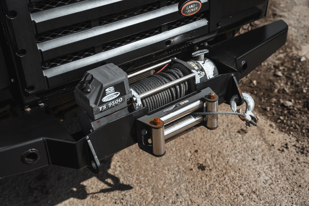 2015 Land Rover Defender 90 - Image 19 of 31