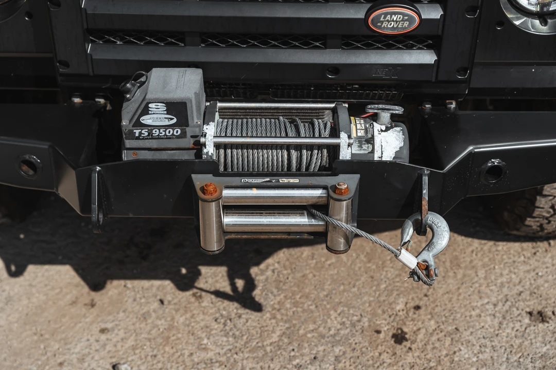 2015 Land Rover Defender 90 - Image 25 of 31