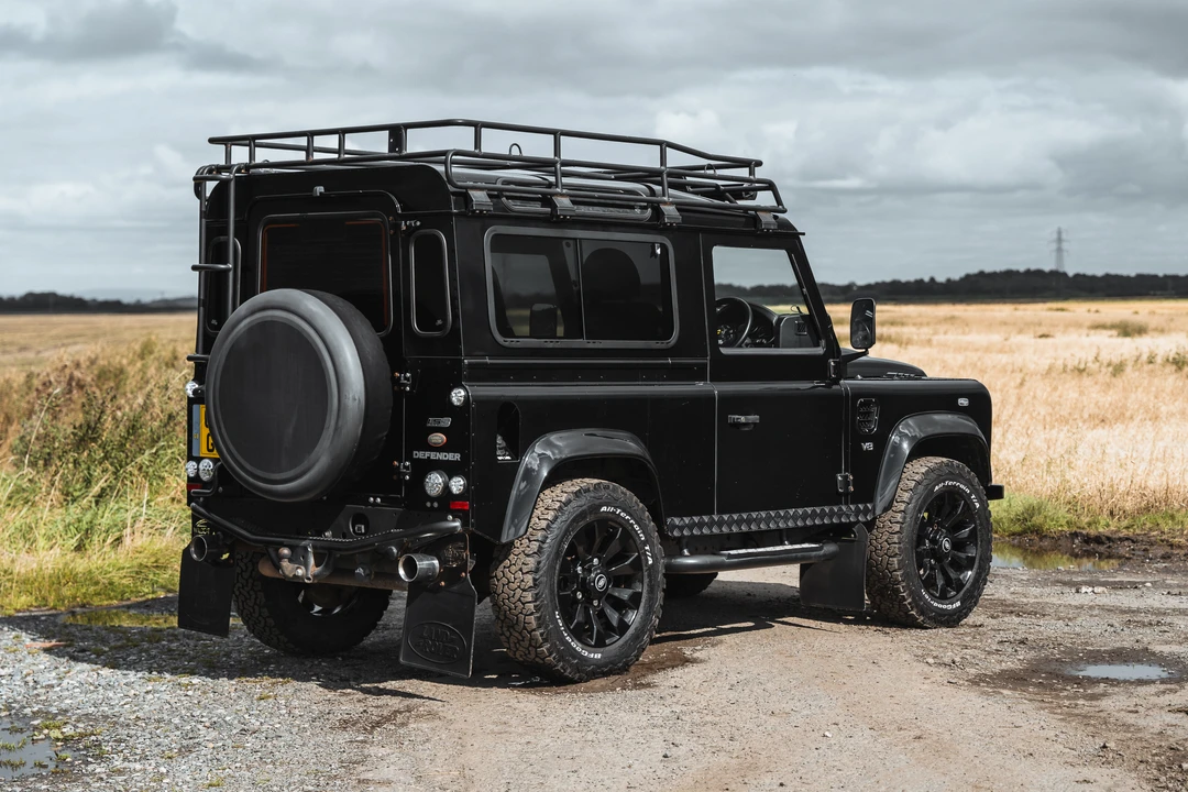 2015 Land Rover Defender 90 - Image 7 of 31