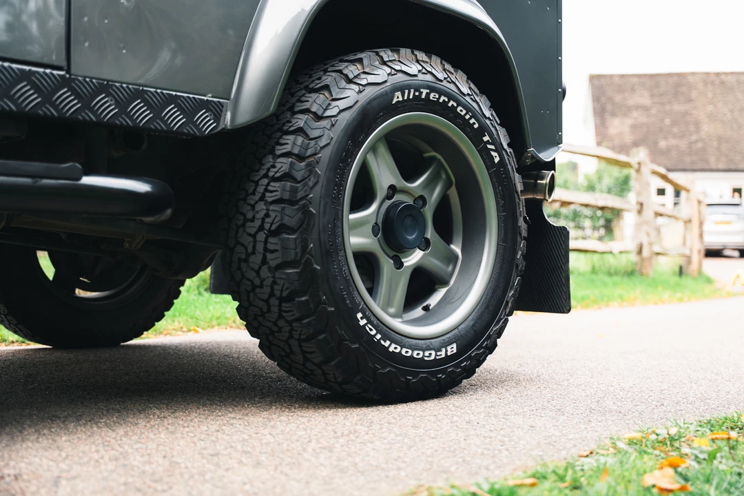 2015 Land Rover Defender 90 - Image 31 of 31