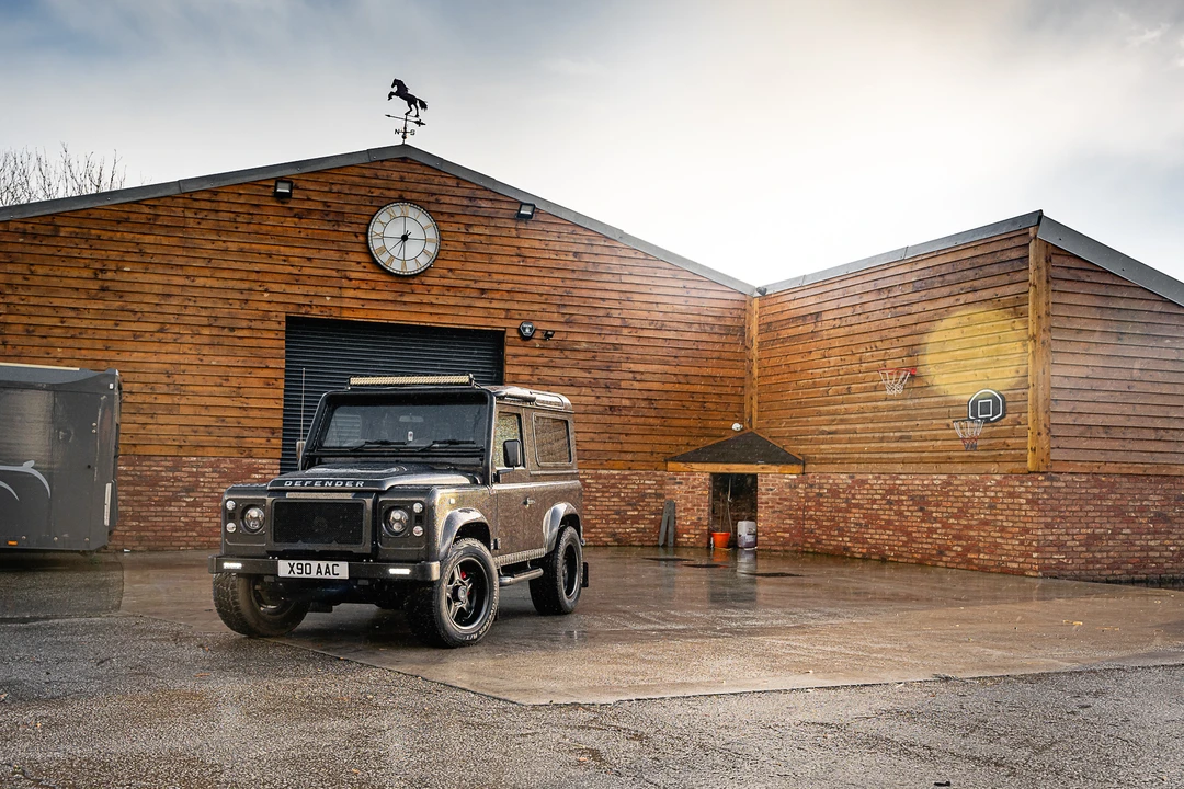 2015 Land Rover Defender 90 - Image 21 of 31