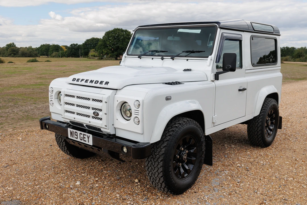 2015 Land Rover Defender 90 - Image 31 of 31