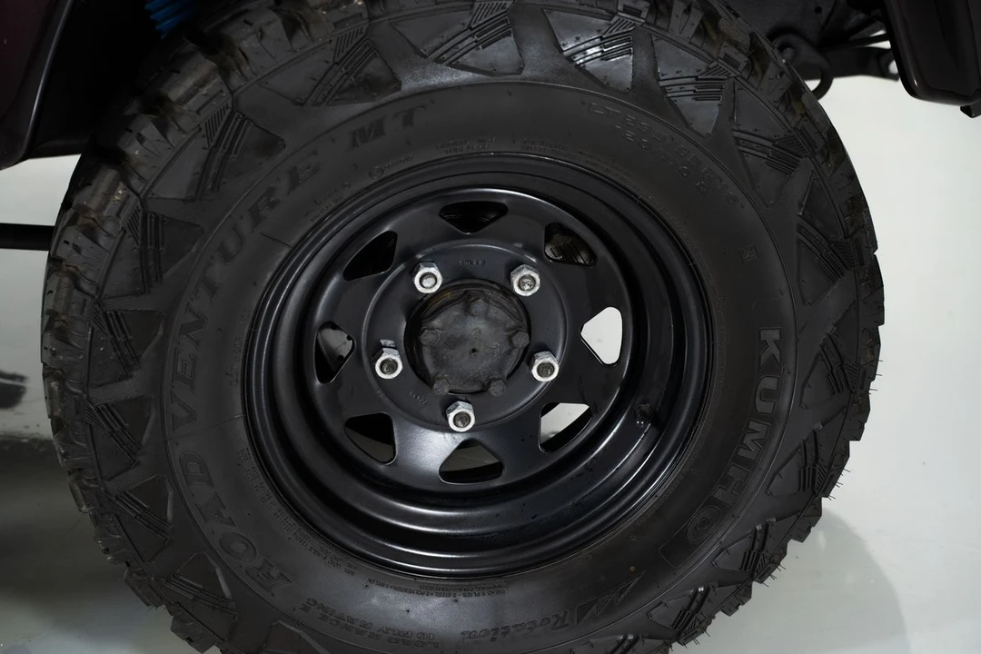 2015 Land Rover Defender 90 - Image 8 of 31