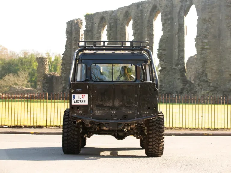 2015 Land Rover Defender 110 - Image 10 of 27