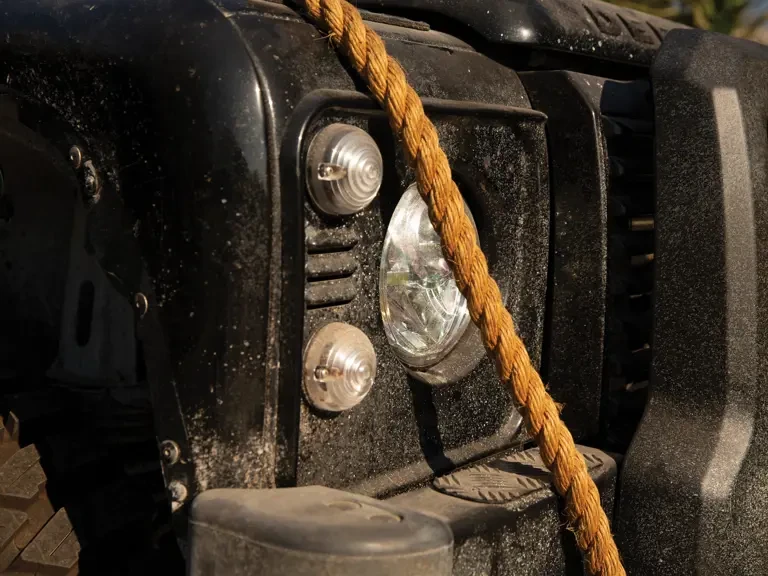 2015 Land Rover Defender 110 - Image 17 of 27