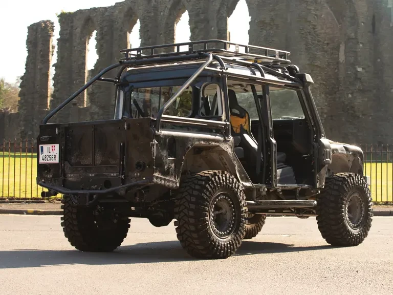 2015 Land Rover Defender 110 - Image 3 of 27