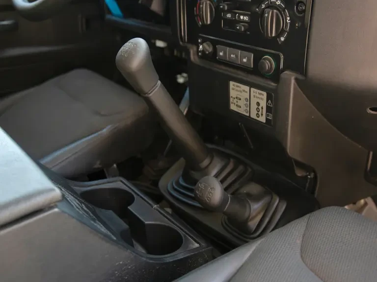 2015 Land Rover Defender 110 - Image 12 of 27
