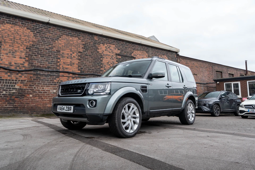 2015 Land Rover Discovery 4th Gen - Image 11 of 31