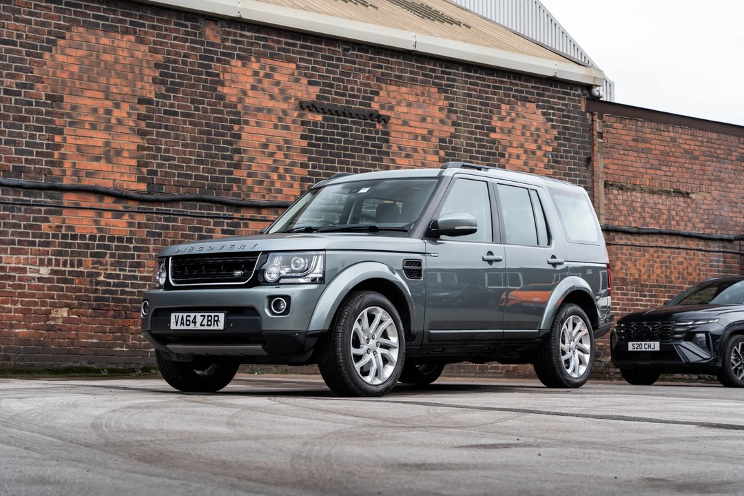 2015 Land Rover Discovery 4th Gen - Image 15 of 31