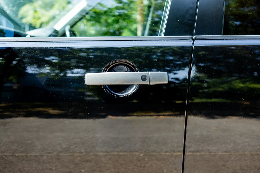2015 Land Rover Discovery 4th Gen - Image 24 of 31
