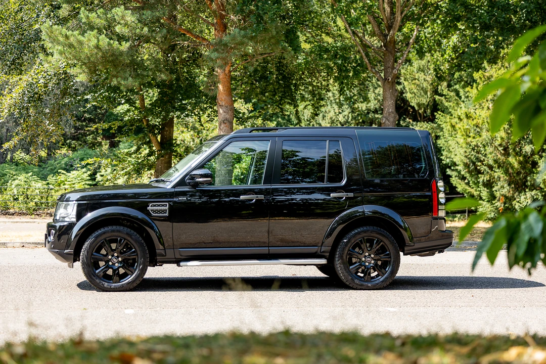2015 Land Rover Discovery 4th Gen - Image 4 of 31