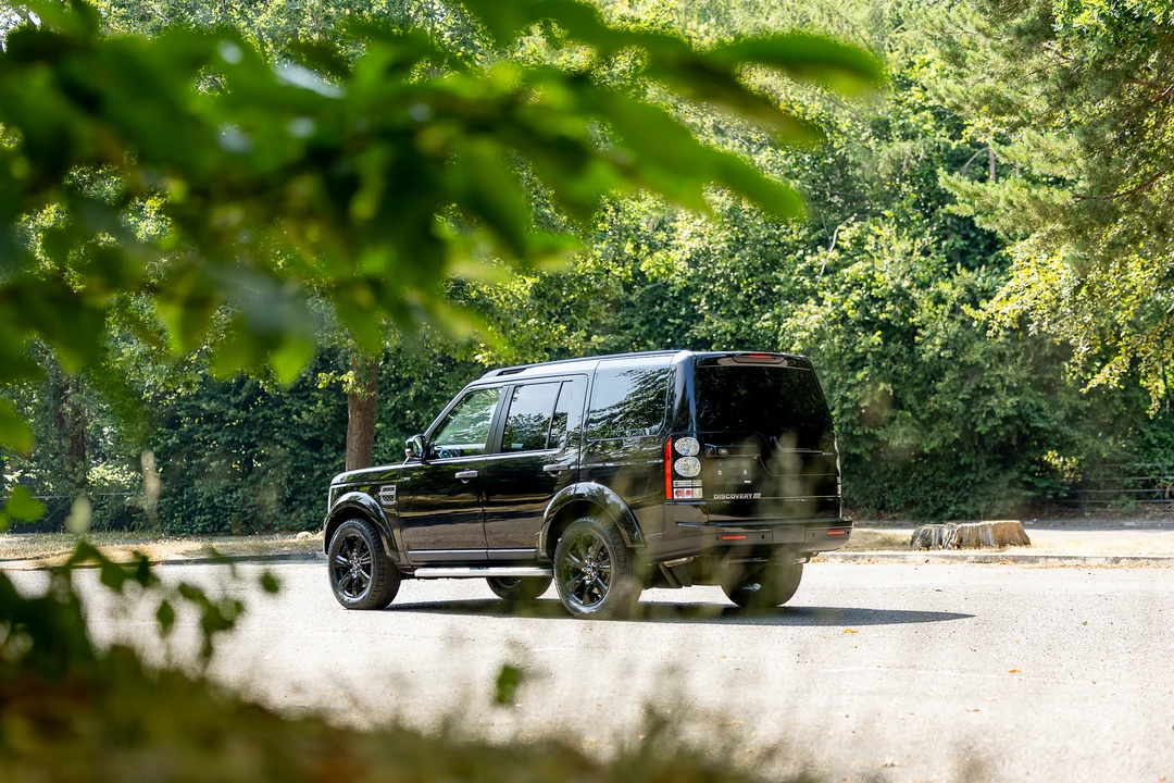2015 Land Rover Discovery 4th Gen - Image 18 of 31