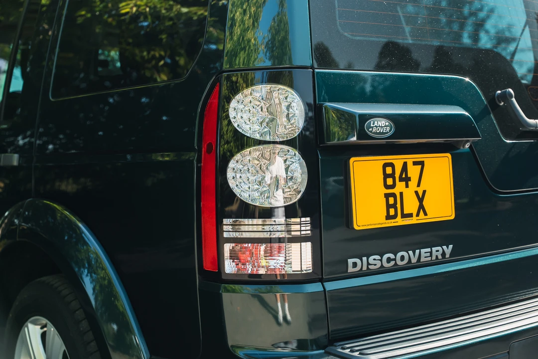 2015 Land Rover Discovery 4th Gen - Image 12 of 31