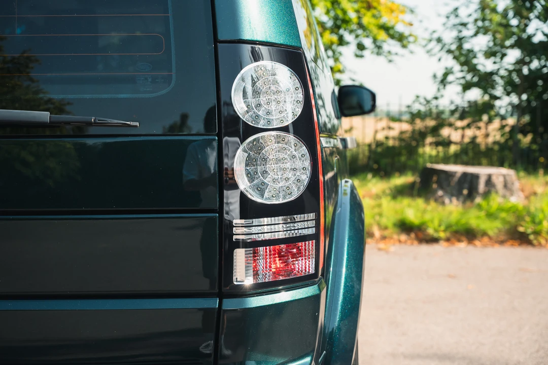 2015 Land Rover Discovery 4th Gen - Image 14 of 31