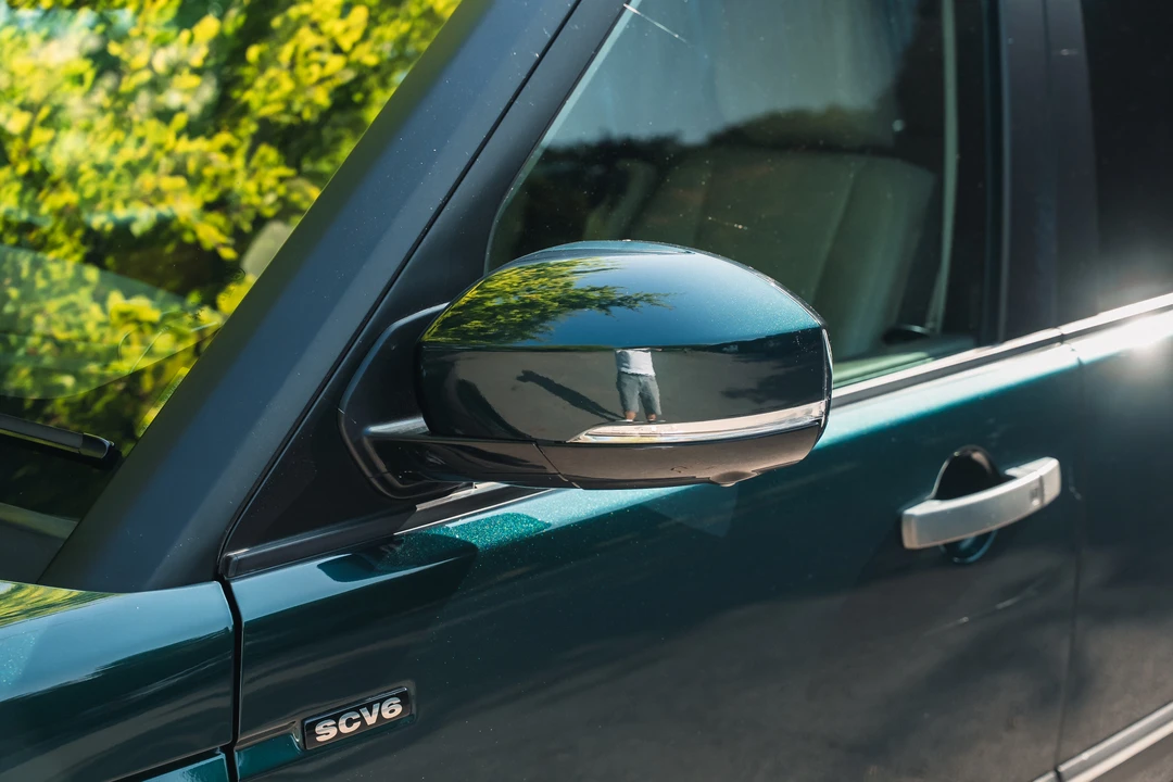 2015 Land Rover Discovery 4th Gen - Image 19 of 31