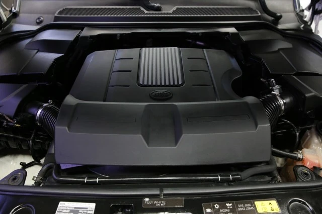 2015 Land Rover Discovery 4th Gen - Image 7 of 21