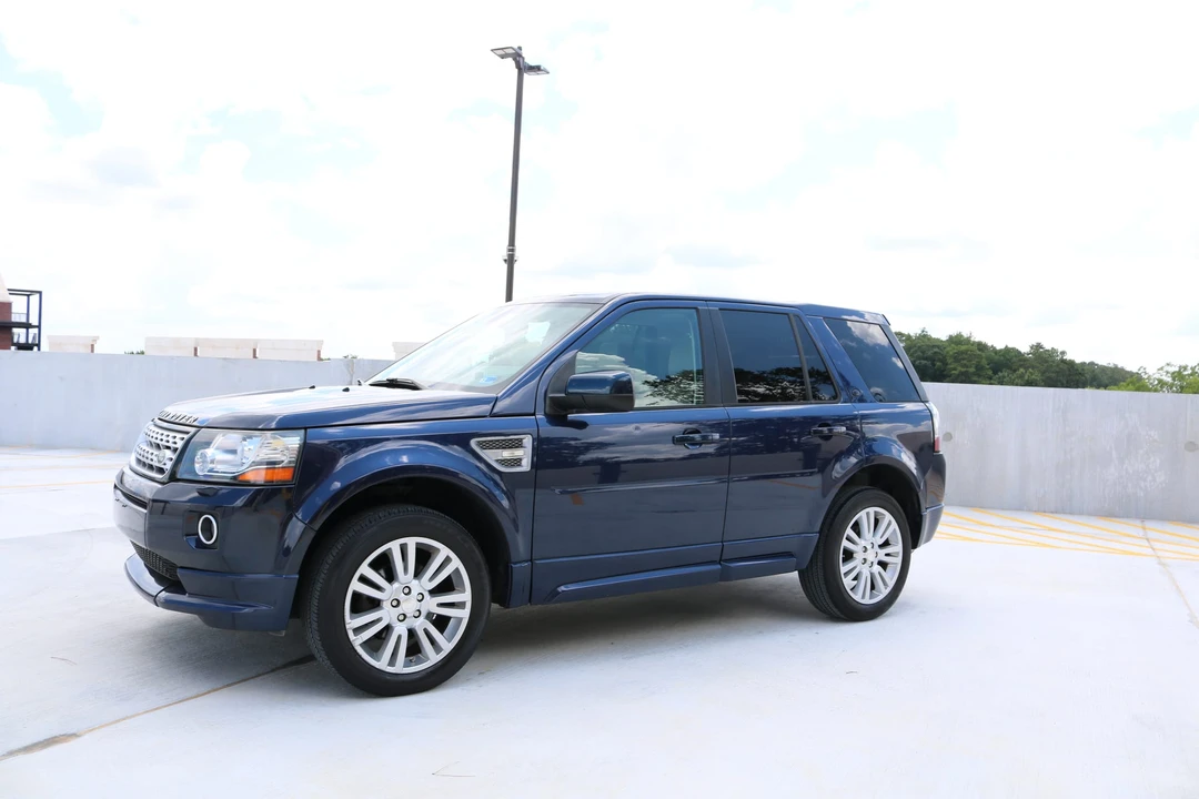 2015 Land Rover Freelander - Image 2 of 31