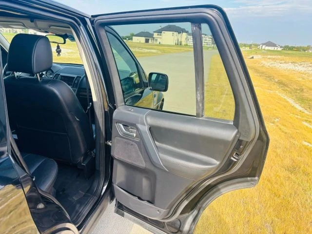 2015 Land Rover Freelander - Image 12 of 19