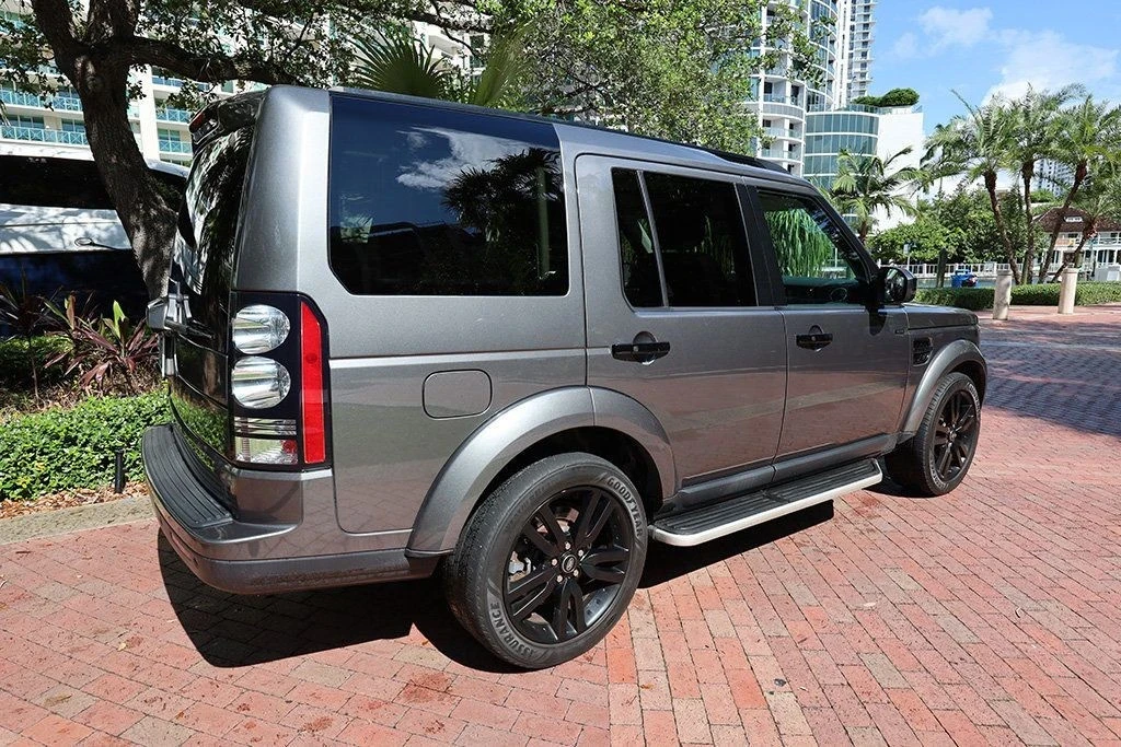 2015 Land Rover Discovery 4th Gen - Image 19 of 21