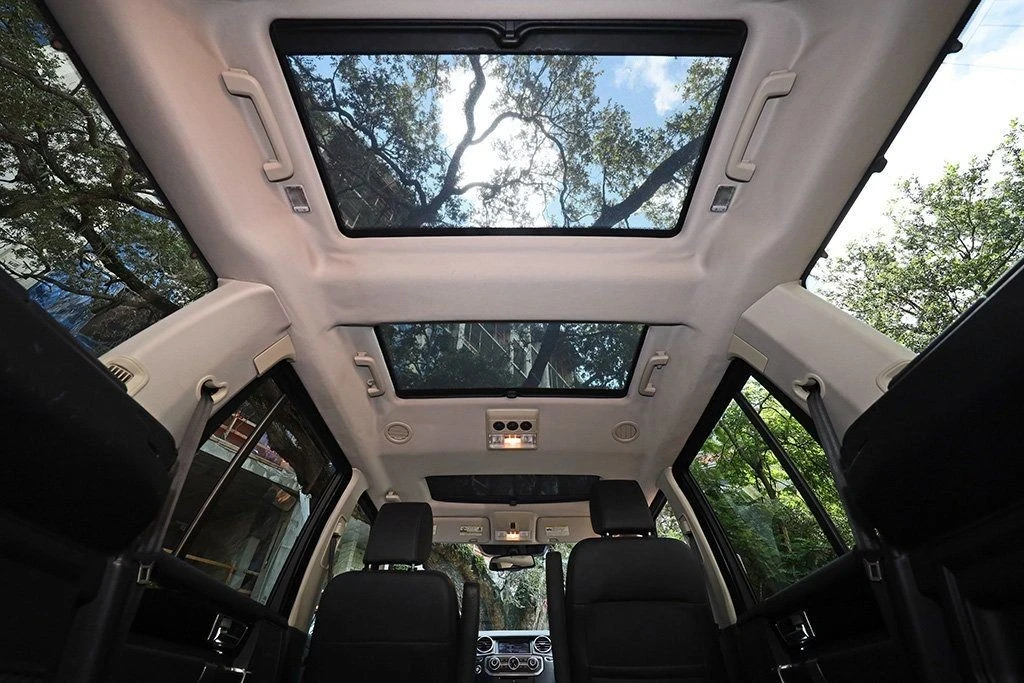 2015 Land Rover Discovery 4th Gen - Image 11 of 21