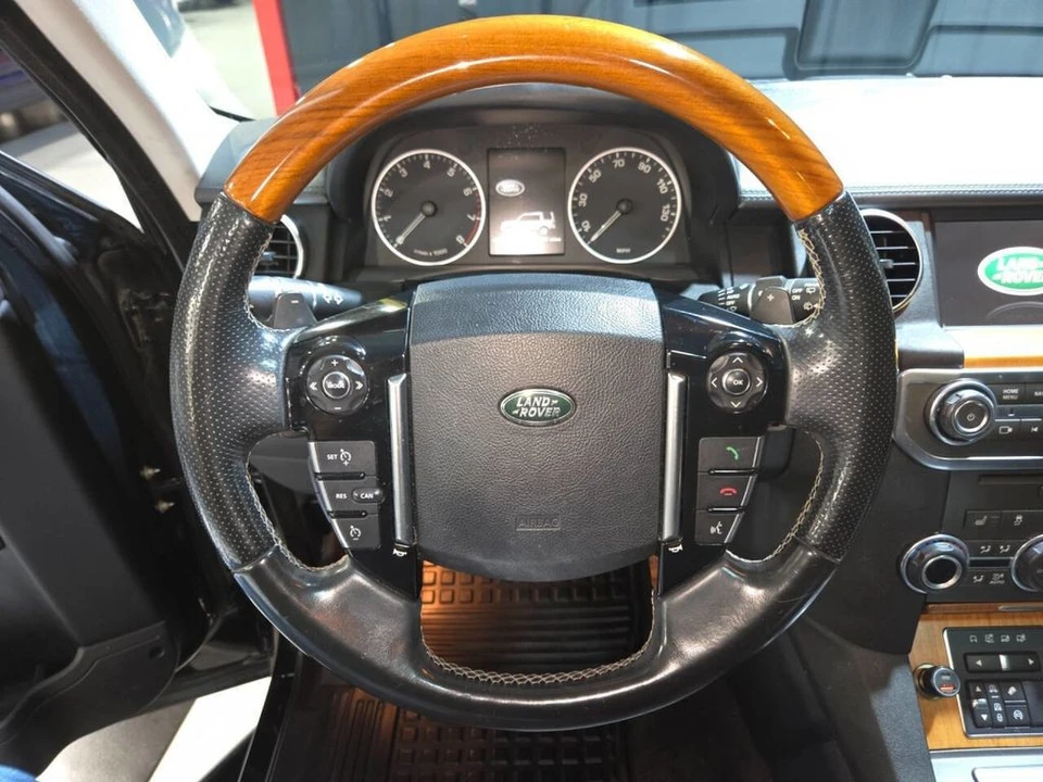 2015 Land Rover Discovery 4th Gen - Image 10 of 12