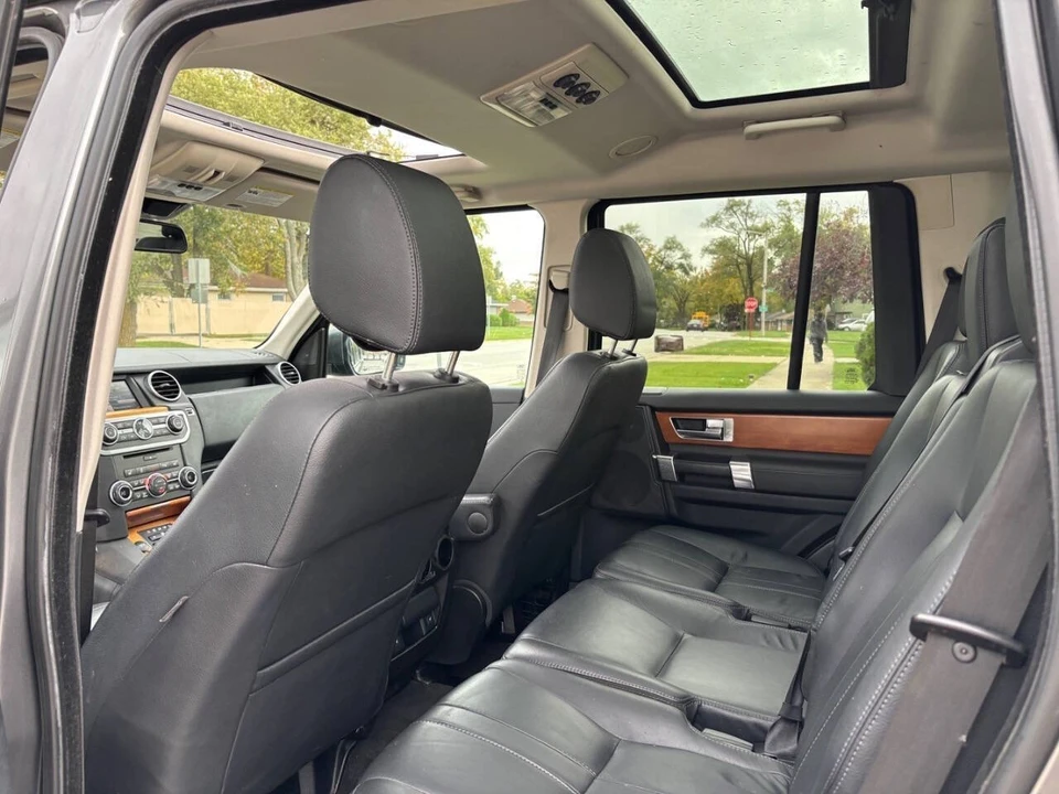 2015 Land Rover Discovery 4th Gen - Image 11 of 21
