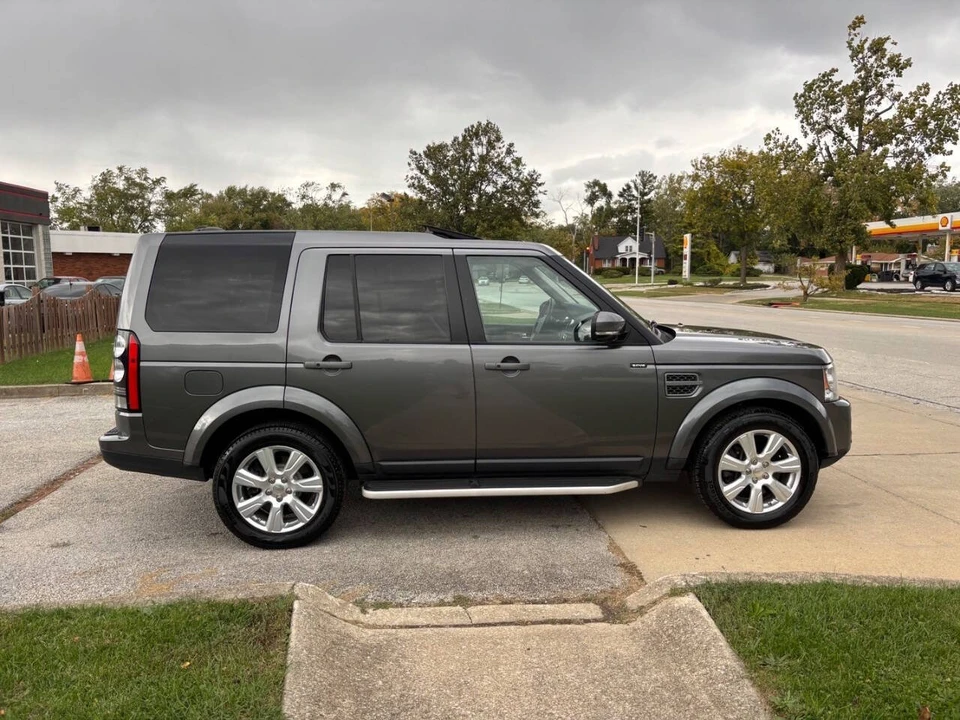 2015 Land Rover Discovery 4th Gen - Image 19 of 21