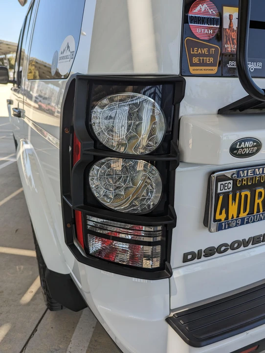 2015 Land Rover Discovery 4th Gen - Image 24 of 31