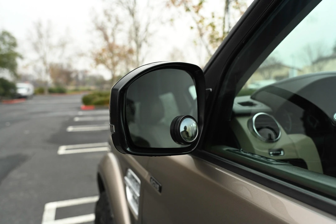 2015 Land Rover Discovery 4th Gen - Image 17 of 31