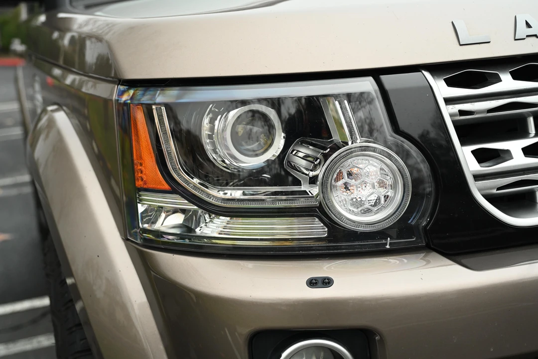 2015 Land Rover Discovery 4th Gen - Image 9 of 31