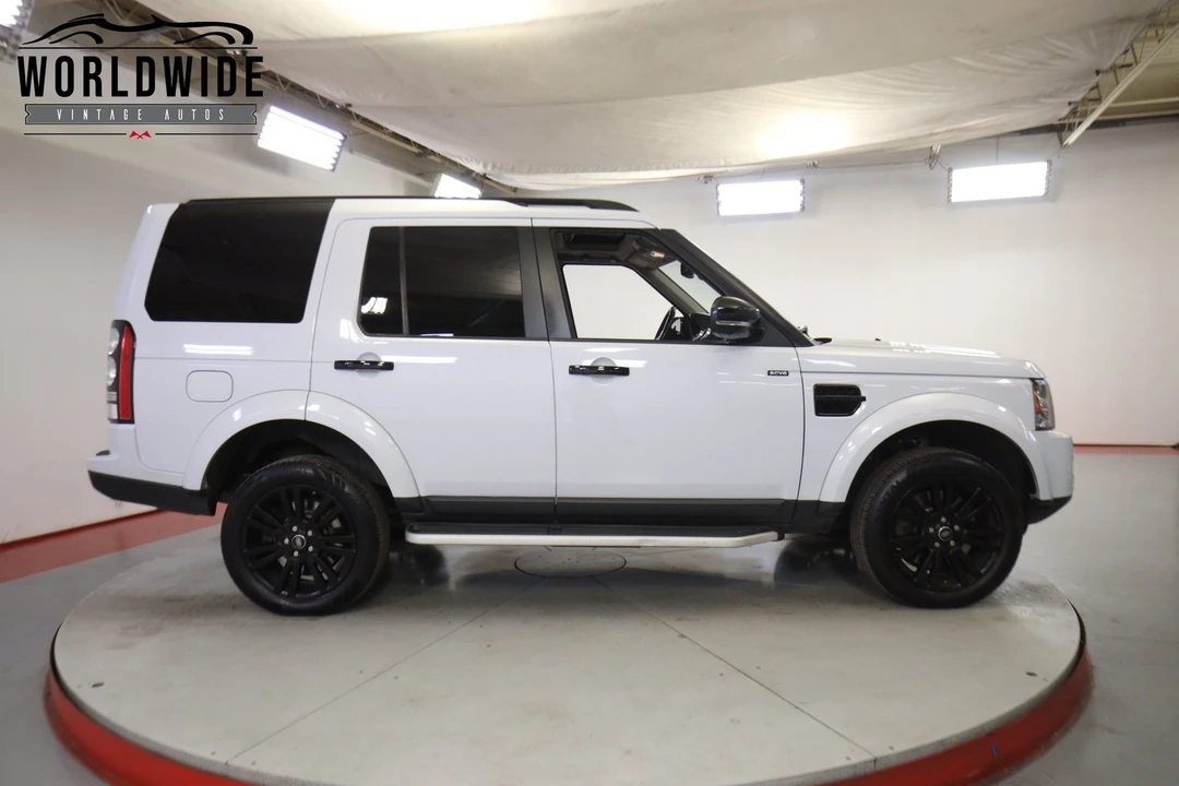 2015 Land Rover Discovery 4th Gen - Image 4 of 12