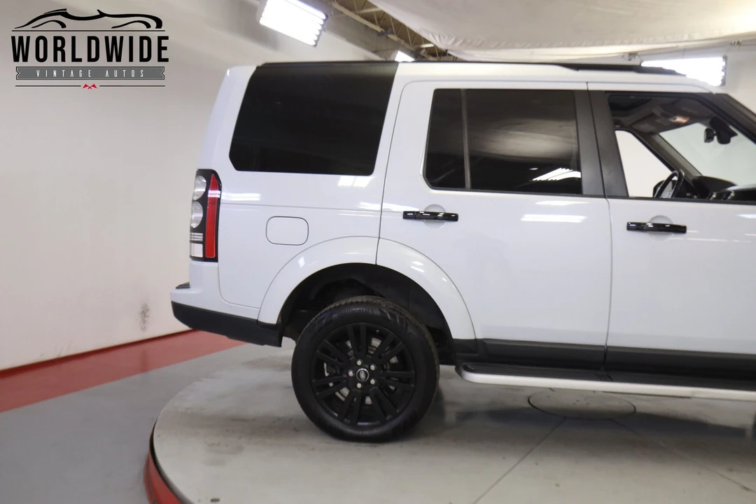 2015 Land Rover Discovery 4th Gen - Image 9 of 12
