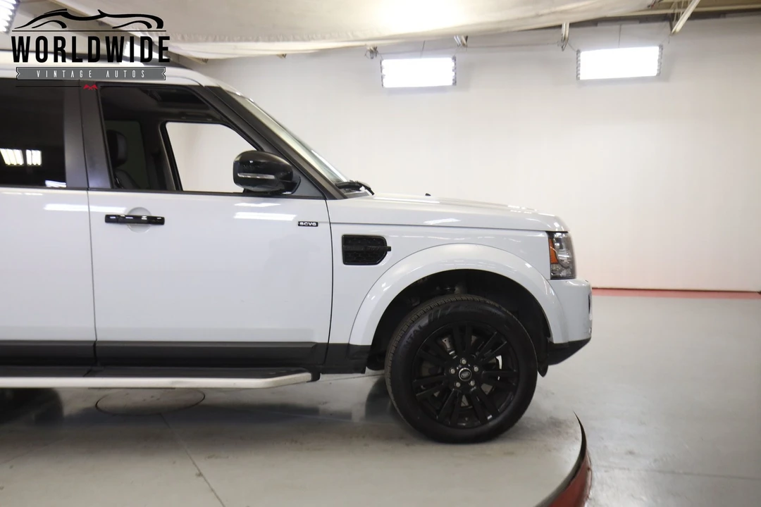 2015 Land Rover Discovery 4th Gen - Image 8 of 12