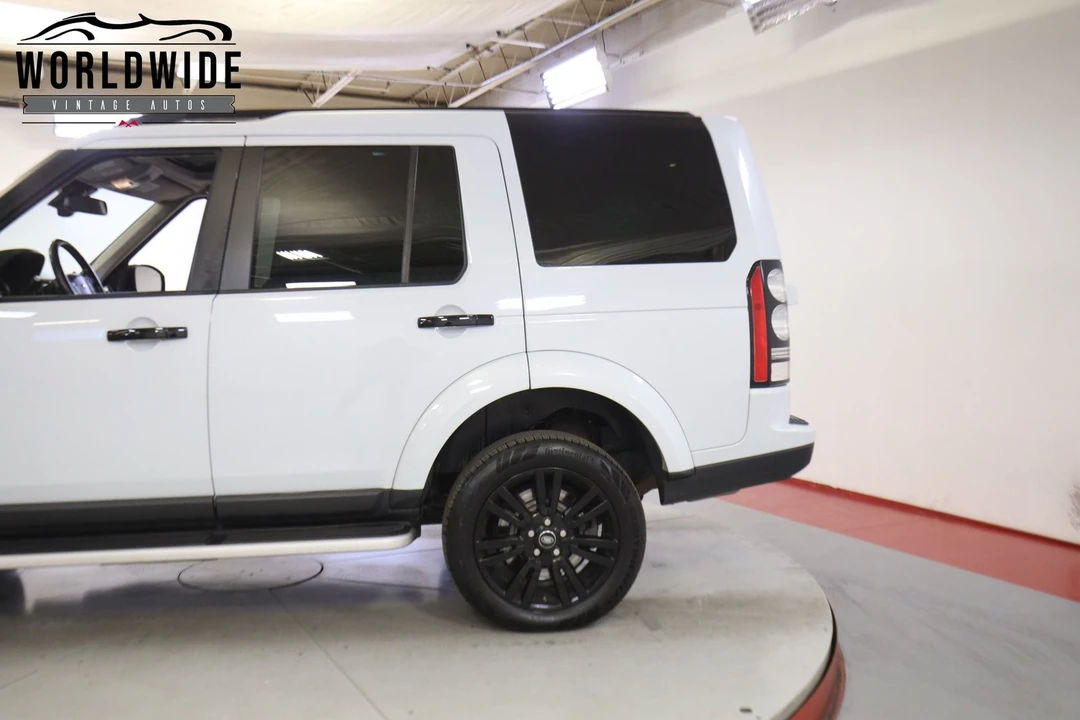 2015 Land Rover Discovery 4th Gen - Image 10 of 12