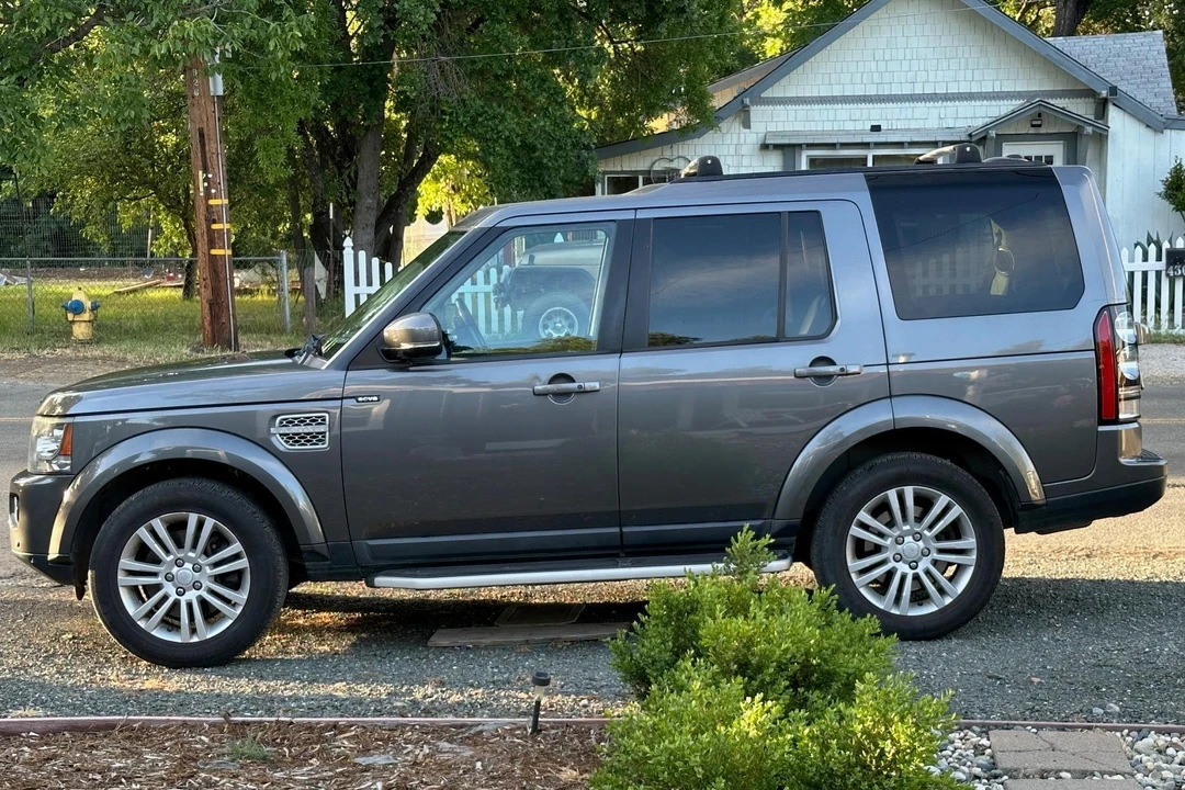2015 Land Rover Discovery 4th Gen - Image 3 of 31