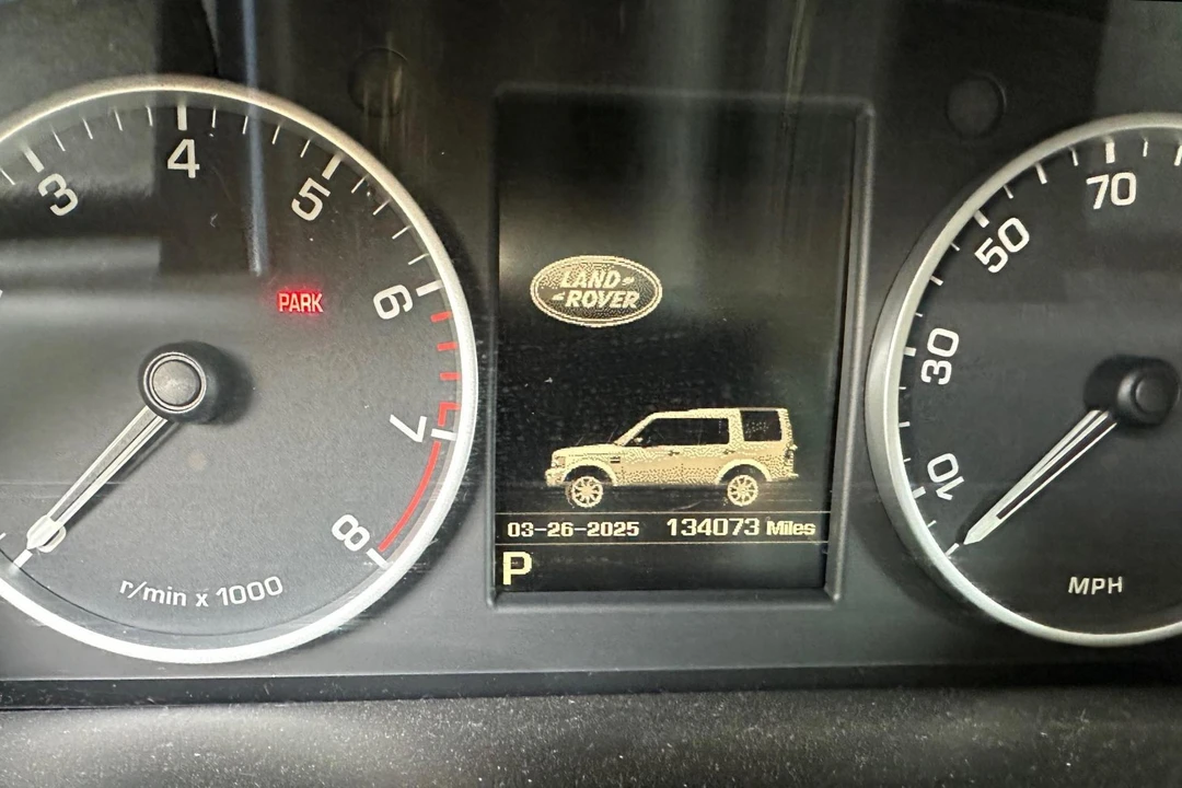 2015 Land Rover Discovery 4th Gen - Image 31 of 31