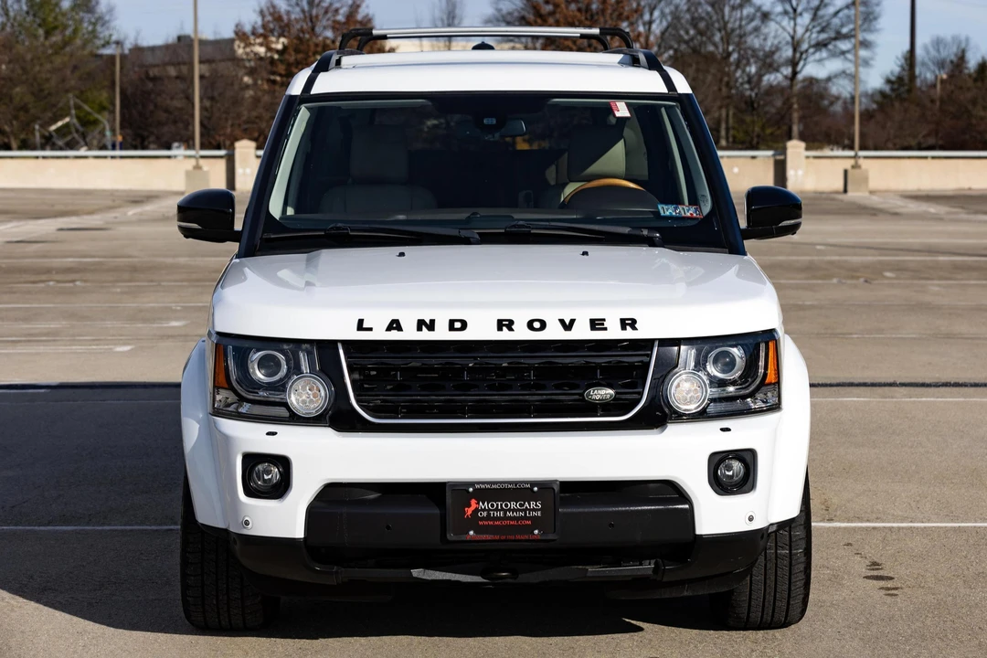2015 Land Rover Discovery 4th Gen - Image 2 of 31
