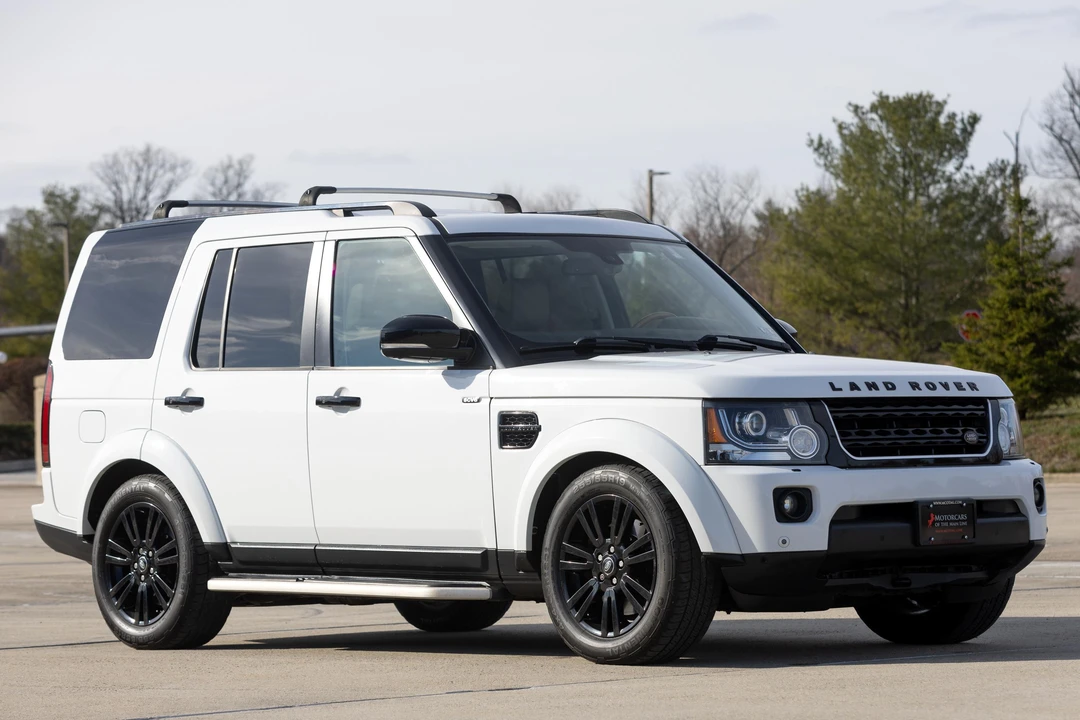 2015 Land Rover Discovery 4th Gen - Image 16 of 31