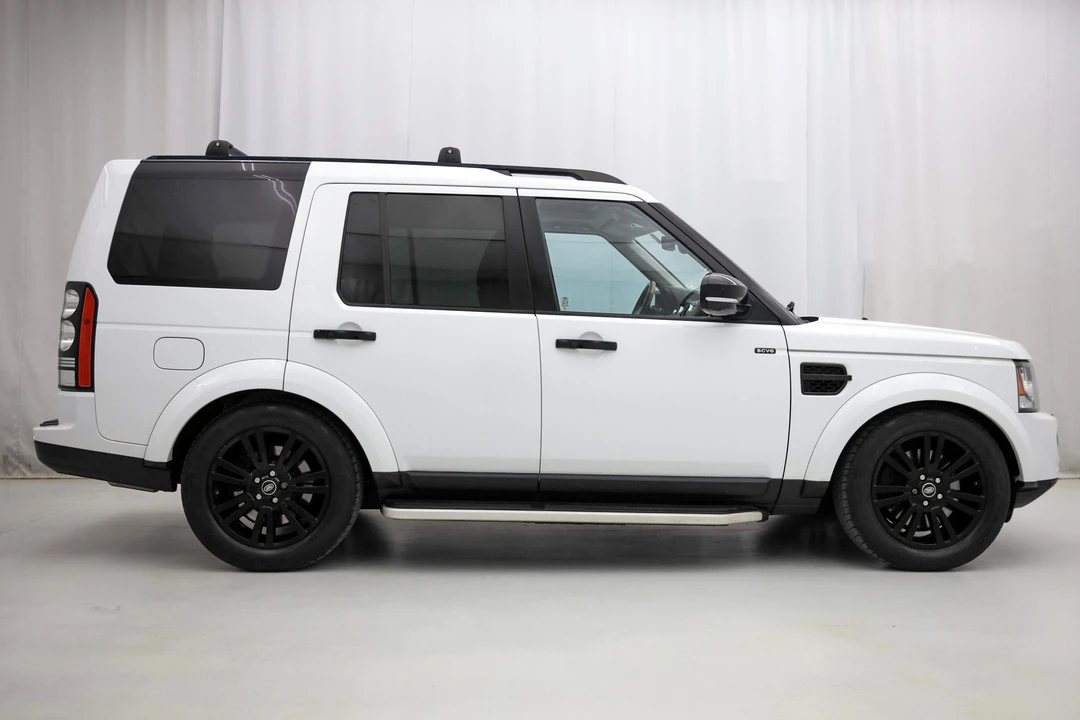 2015 Land Rover Discovery 4th Gen - Image 28 of 31