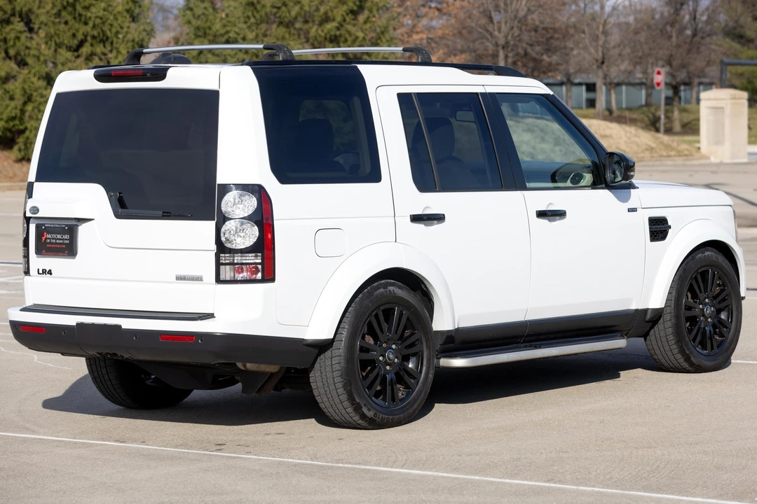 2015 Land Rover Discovery 4th Gen - Image 4 of 31