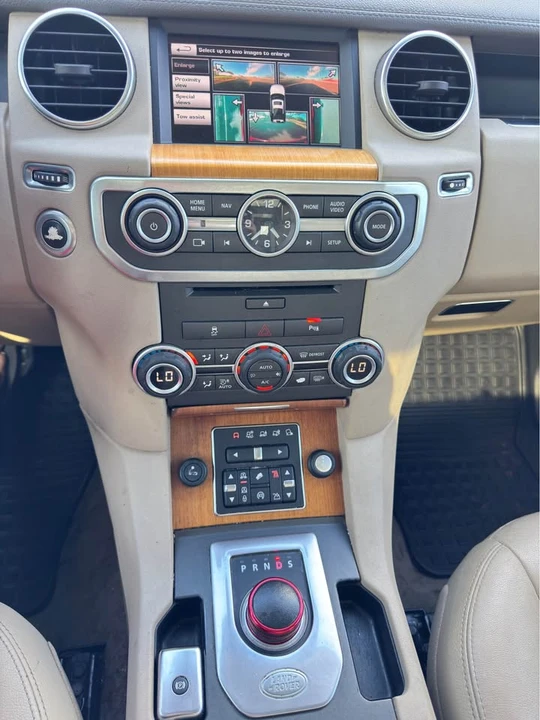 2015 Land Rover Discovery 4th Gen - Image 20 of 20