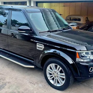 2015 Land Rover LR4 HSE LUX Sport Utility 4D