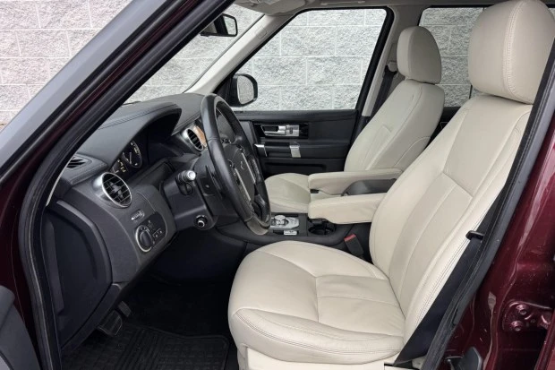 2015 Land Rover Discovery 4th Gen - Image 4 of 8