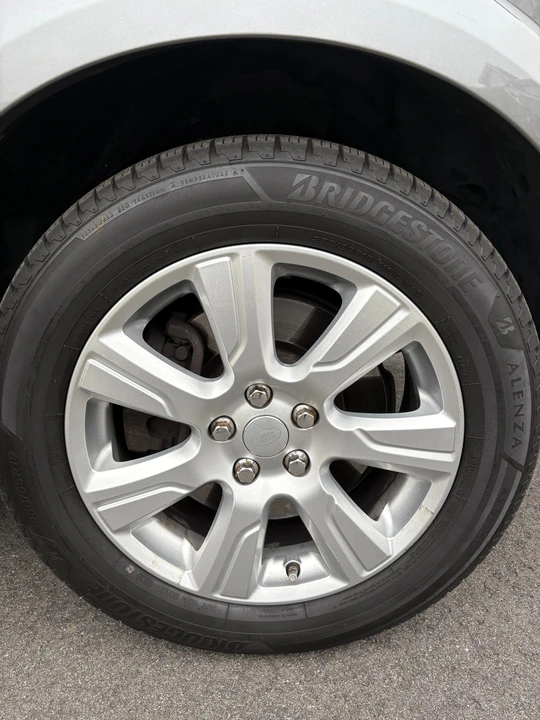 2015 Land Rover Discovery 4th Gen - Image 23 of 31