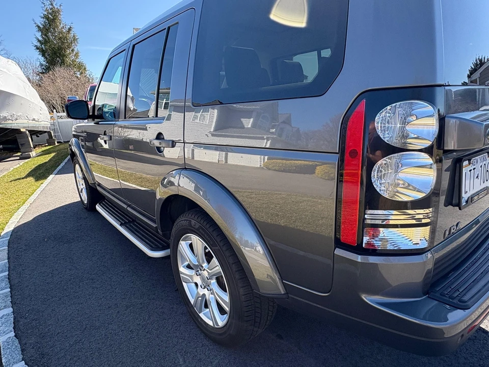 2015 Land Rover Discovery 4th Gen - Image 16 of 31