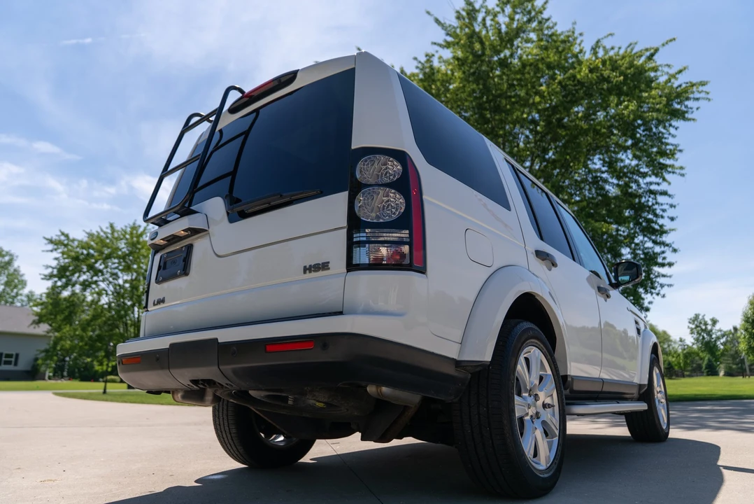 2015 Land Rover Discovery 4th Gen - Image 30 of 31