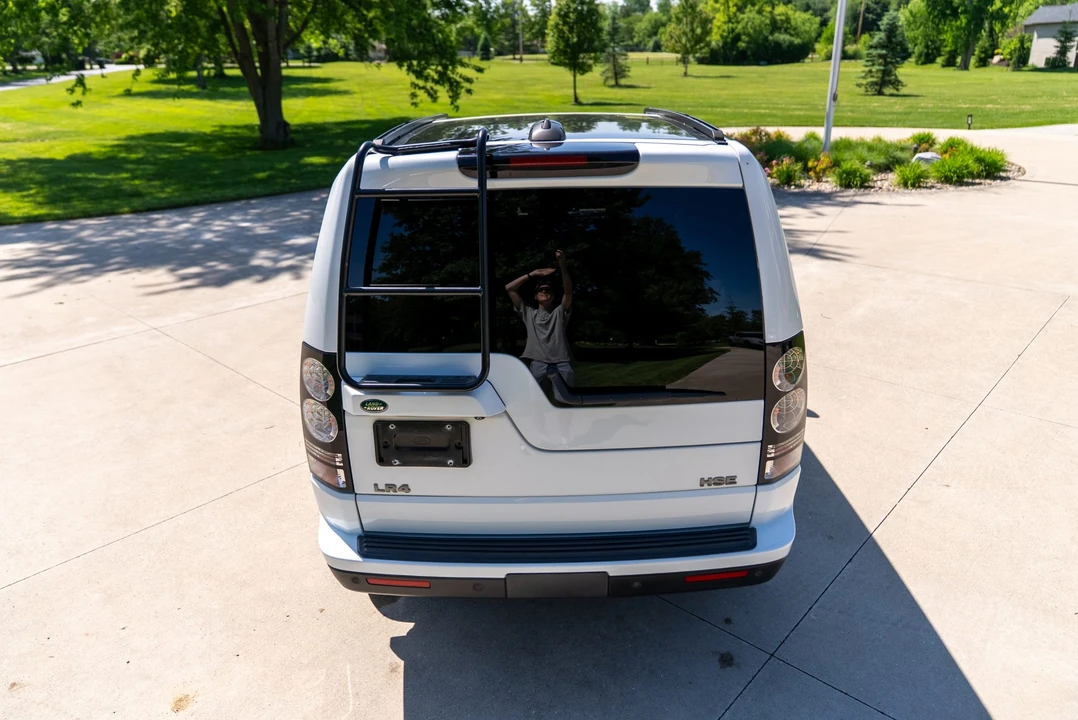 2015 Land Rover Discovery 4th Gen - Image 26 of 31