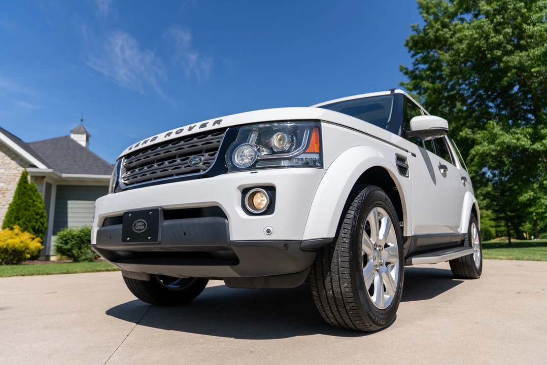 2015 Land Rover Discovery 4th Gen - Image 12 of 31